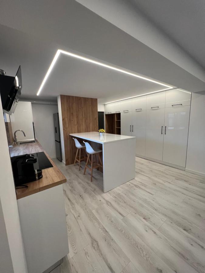 Modern Premium Apartment 1 Targoviste Eksteriør billede