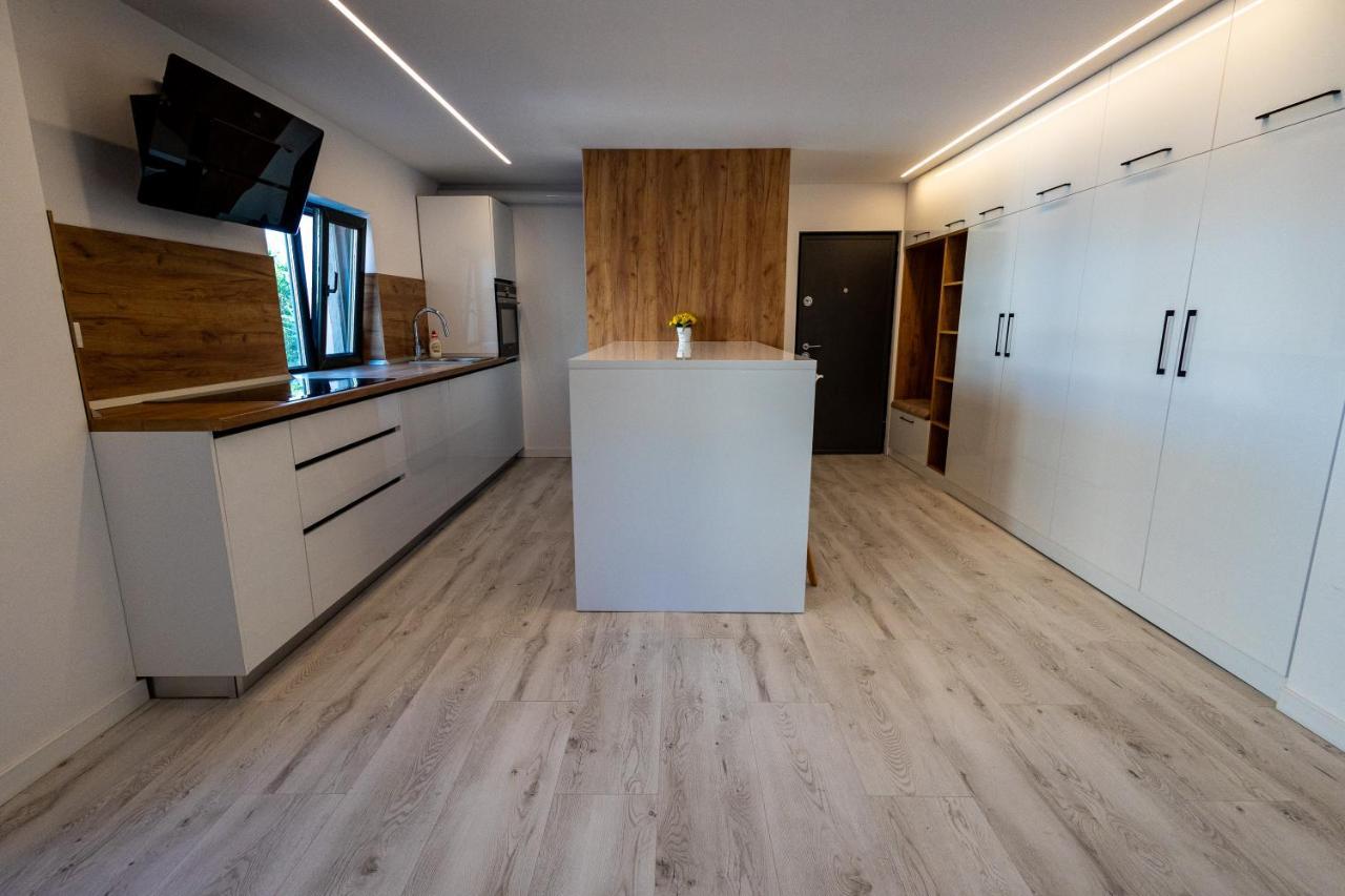 Modern Premium Apartment 1 Targoviste Eksteriør billede